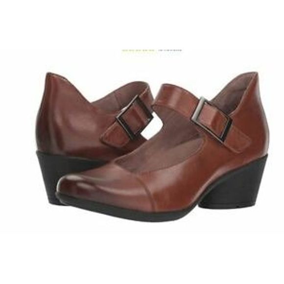 dansko roxanne pump